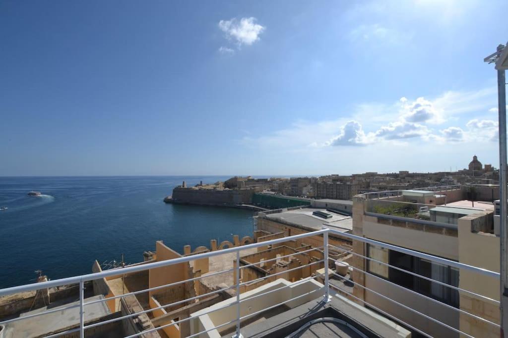 Vallettadreamsuites Groud Floor Shared Sea View Rooof Terrace Exterior foto